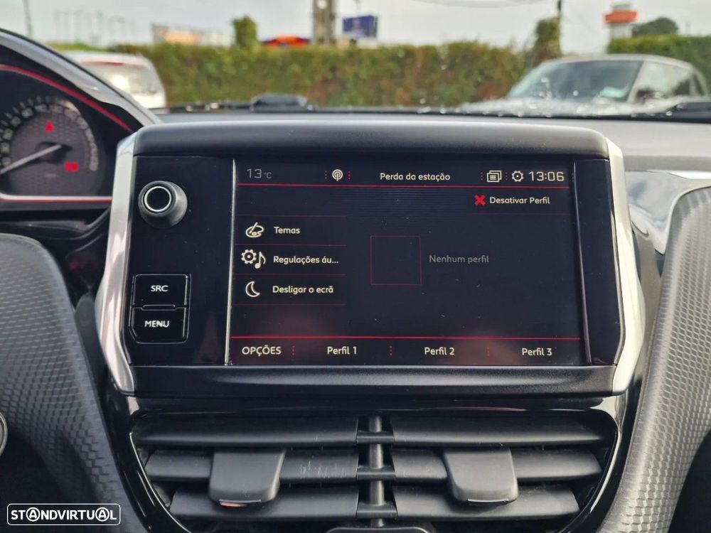 Peugeot 2008 1.2 PureTech GT Line - 19