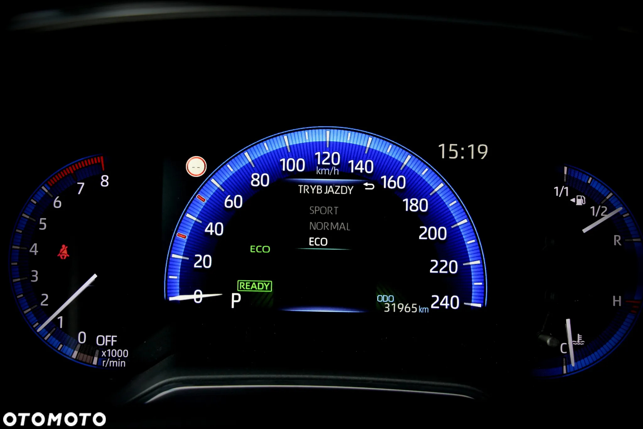 Toyota Corolla 2.0 Hybrid Comfort - 27