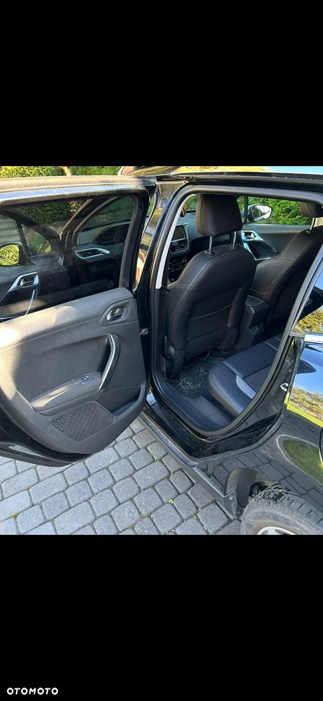 Peugeot 2008 1.6 VTi Style - 16