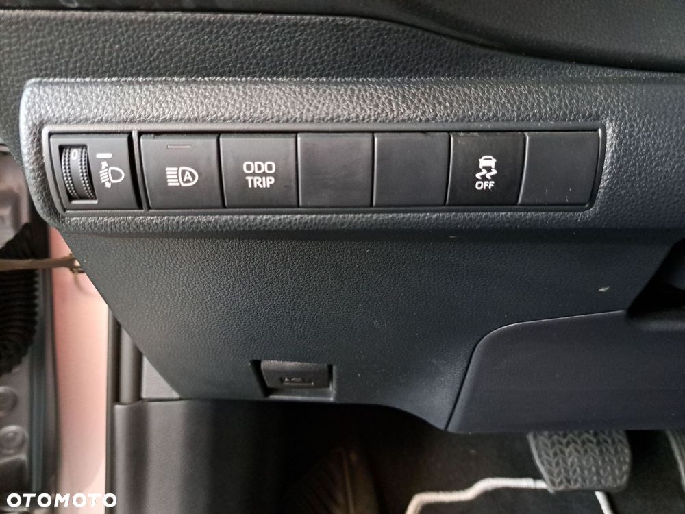 Toyota Corolla 1.8 Hybrid Comfort - 34