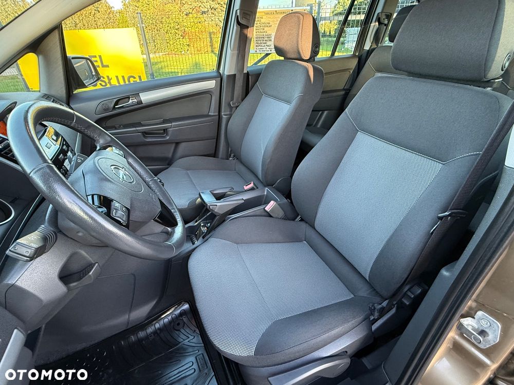 Opel Zafira - 21