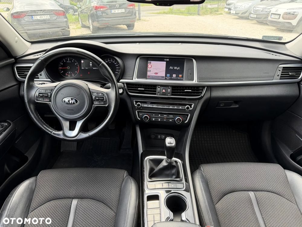 Kia Optima - 13