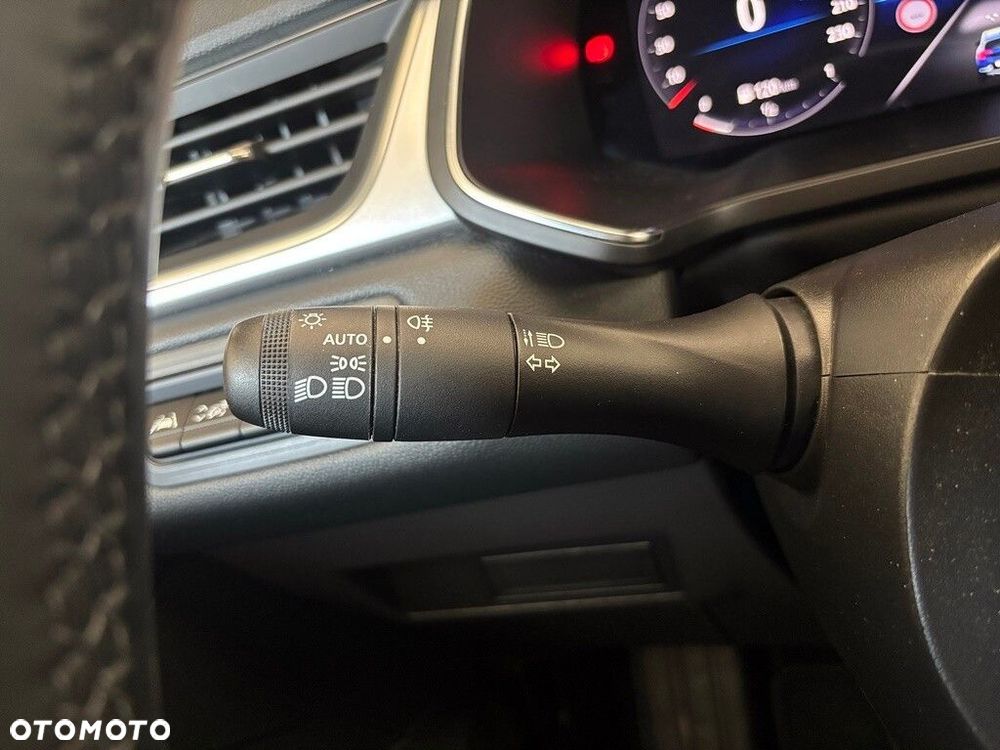 Renault Captur 1.3 TCe mHEV Techno EDC - 10