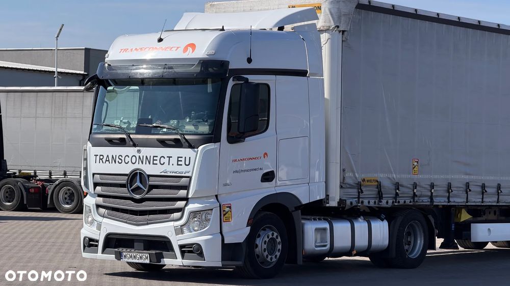 Mercedes-Benz Actros - 1