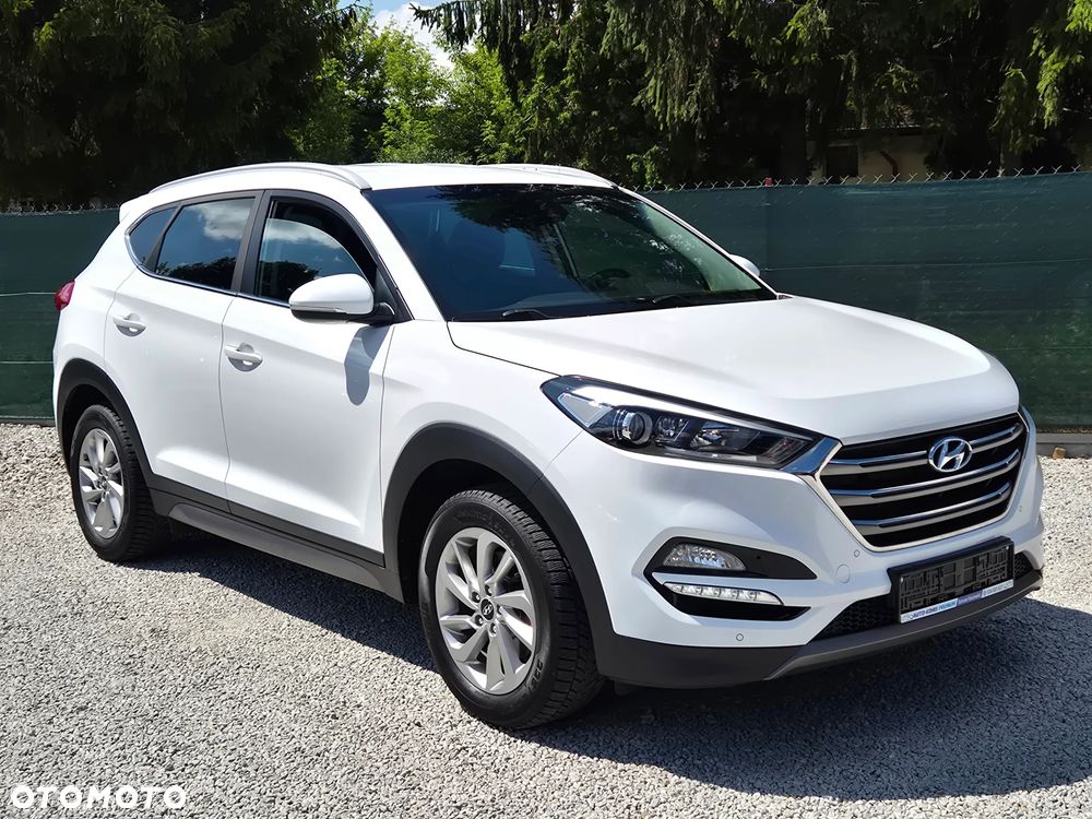 Hyundai Tucson 2.0 CRDI 4WD Automatik Style - 11