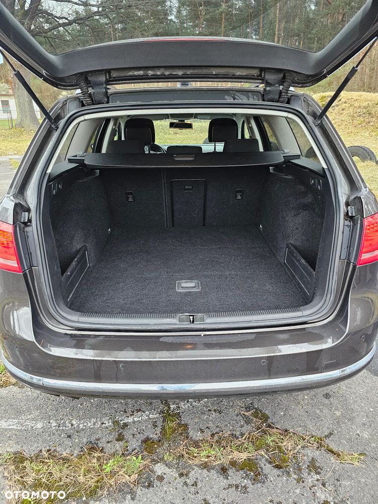 Volkswagen Passat 2.0 TDI Highline - 9
