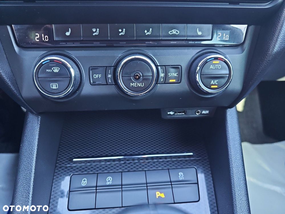 Skoda Octavia 2.0 TSI RS - 35