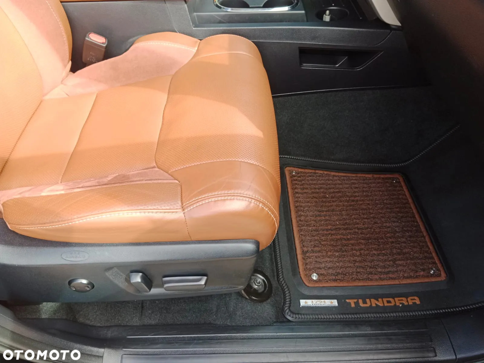Toyota Tundra - 29