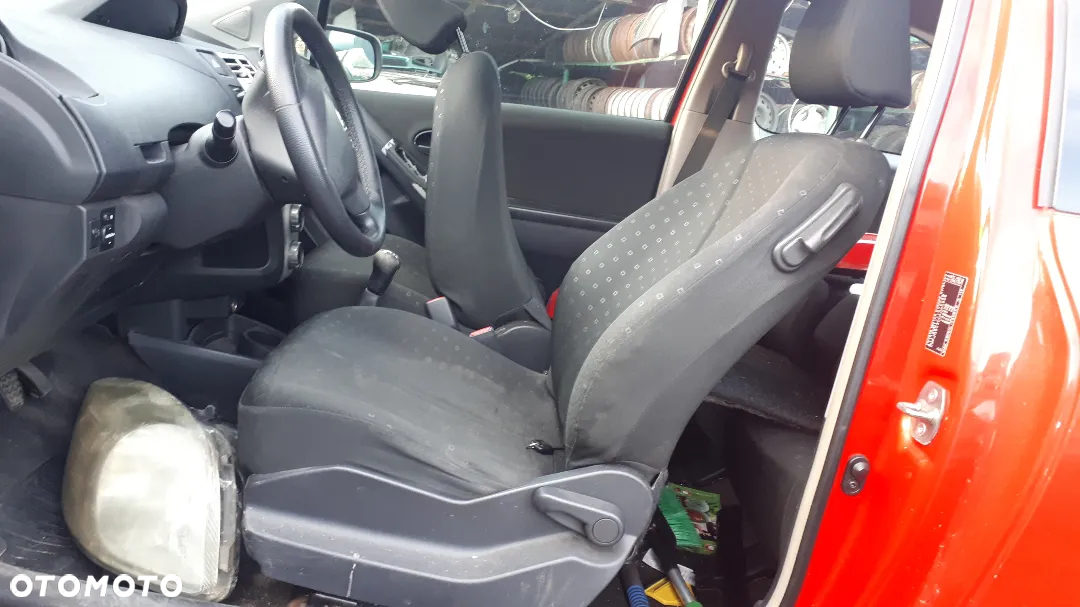 Toyota Yaris II drzwi szyby skrzynia zawieszenie koła - 4
