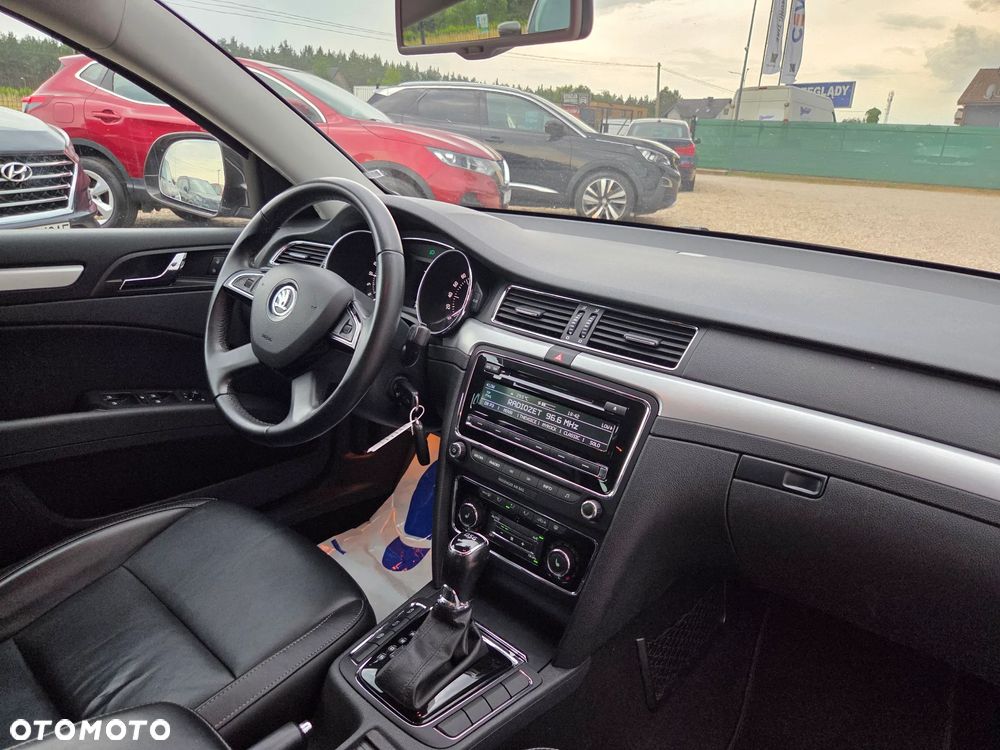 Skoda Superb 2.0 TDI DSG Exclusive - 26