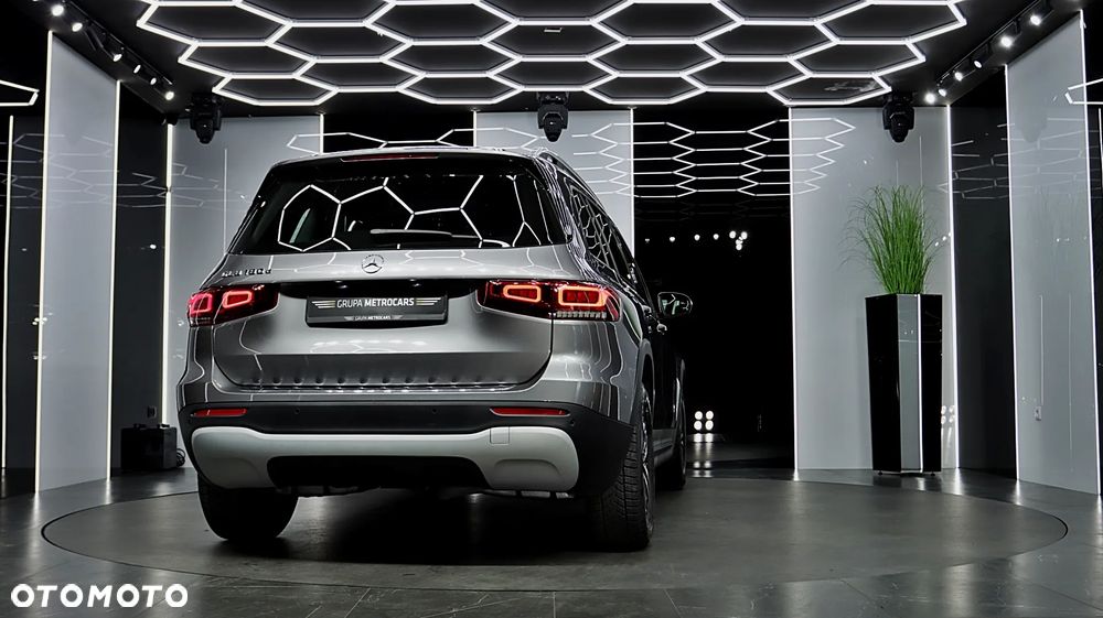 Mercedes-Benz GLB - 8