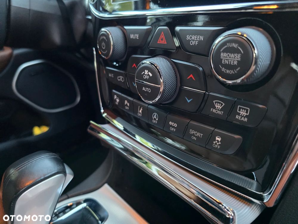Jeep Grand Cherokee Gr 3.6 V6 Summit - 25