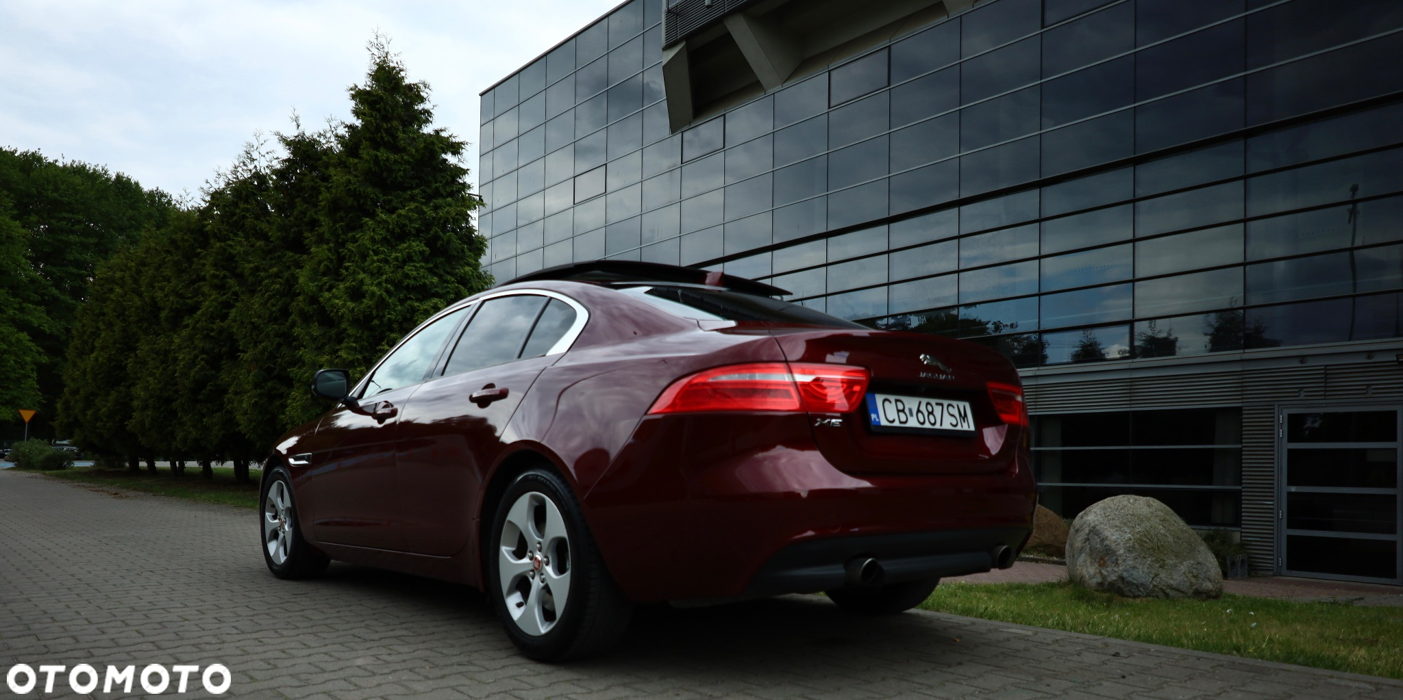Jaguar XE 2.0 T Prestige - 2