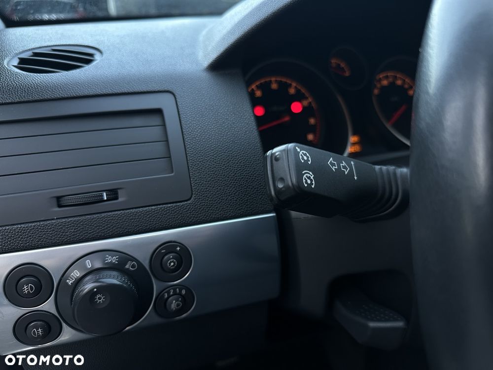 Opel Astra 1.6 Exklusiv - 27