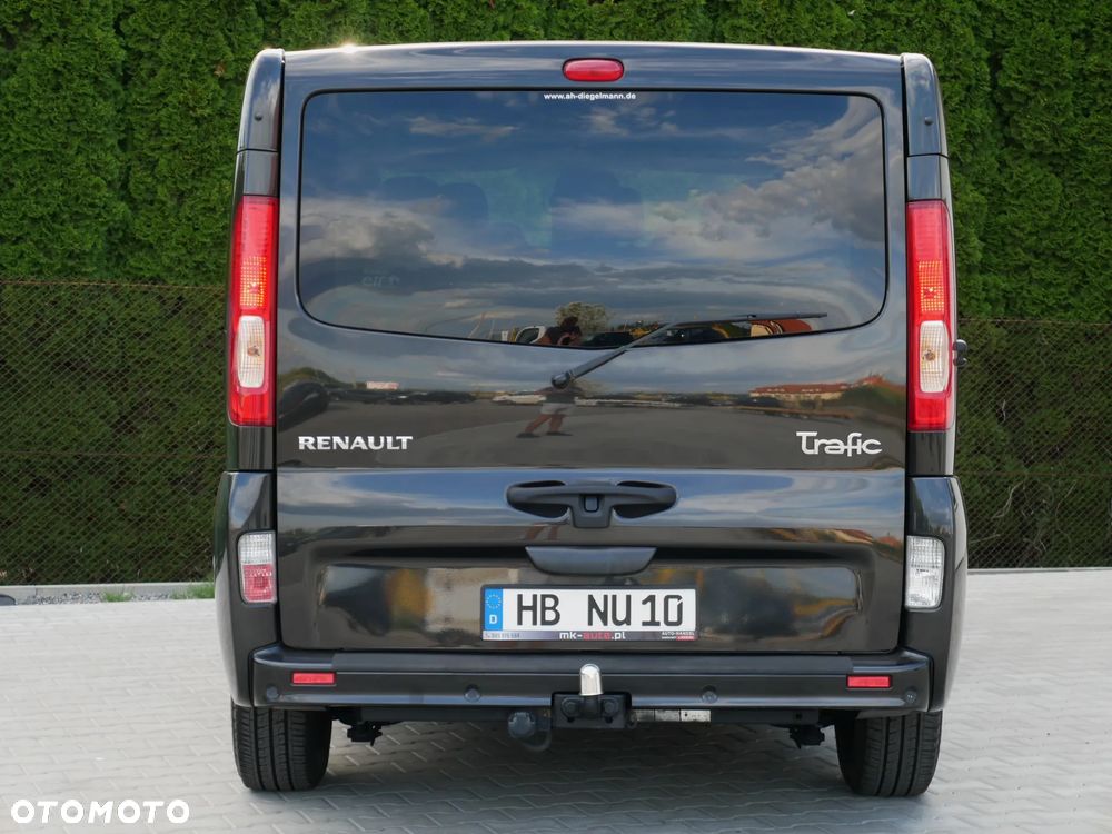 Renault Trafic Passenger Expression - 8