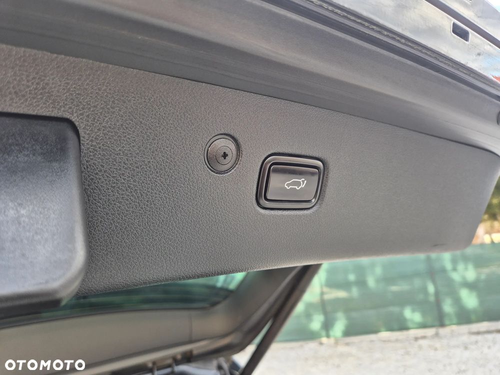 Kia Sportage 2.0 CRDI AWD Eco-Dynamics+ (48V M-H) GT LINE - 37