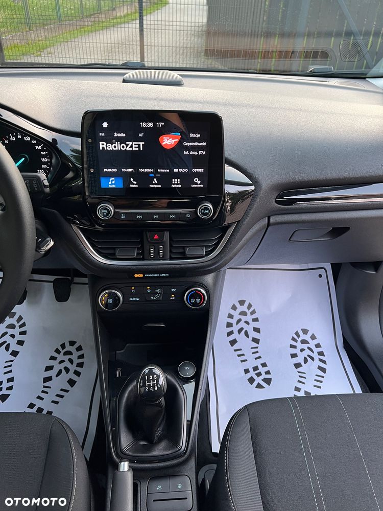 Ford Fiesta 1.1 S&S COOL&CONNECT - 16