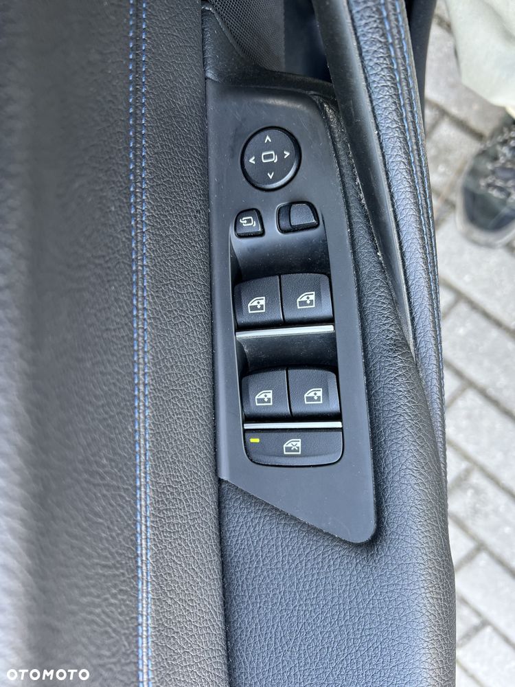 BMW Seria 5 520d M Sport - 24