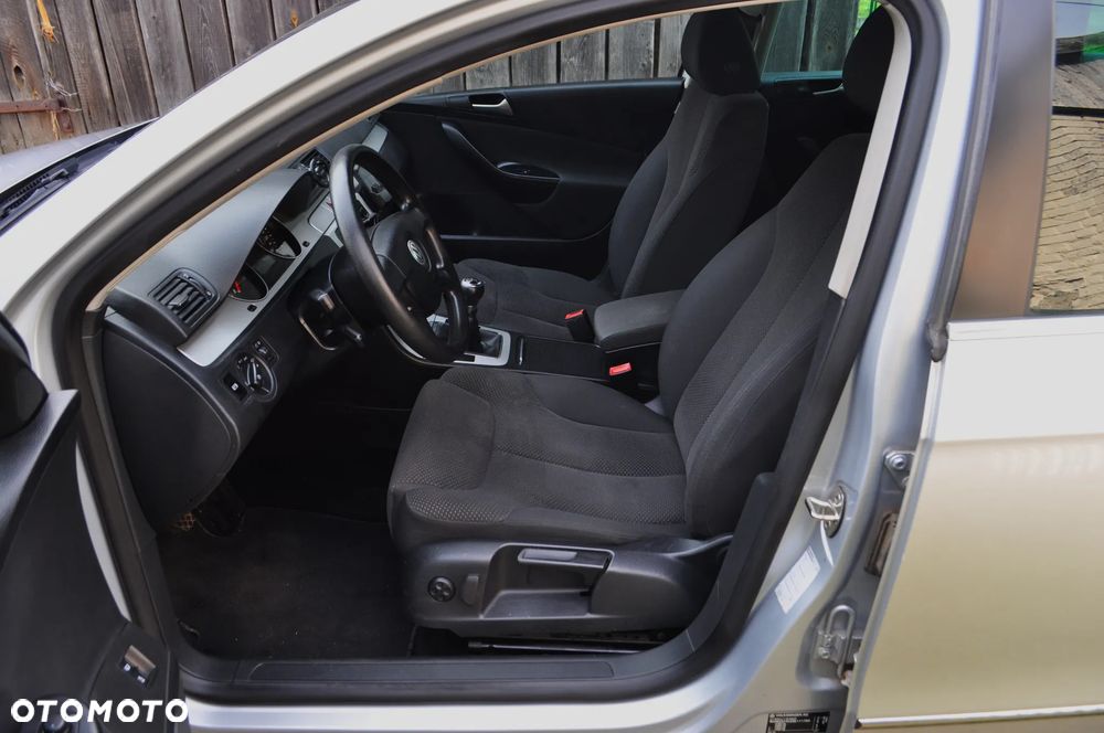 Volkswagen Passat 1.4 TSI Comfortline BlueMotion Technology - 22