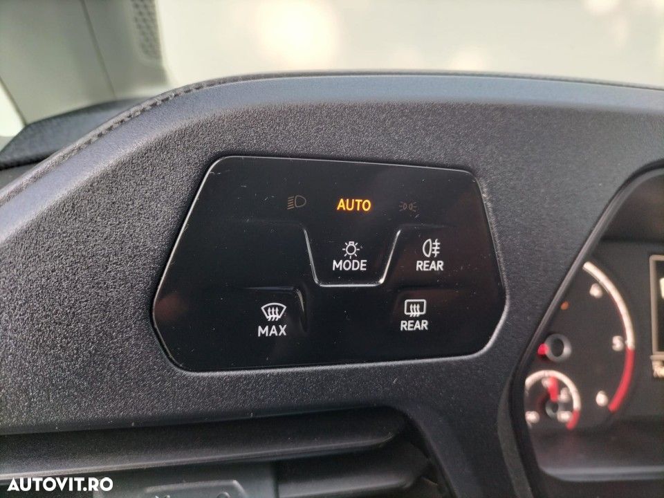 Volkswagen Caddy - 10