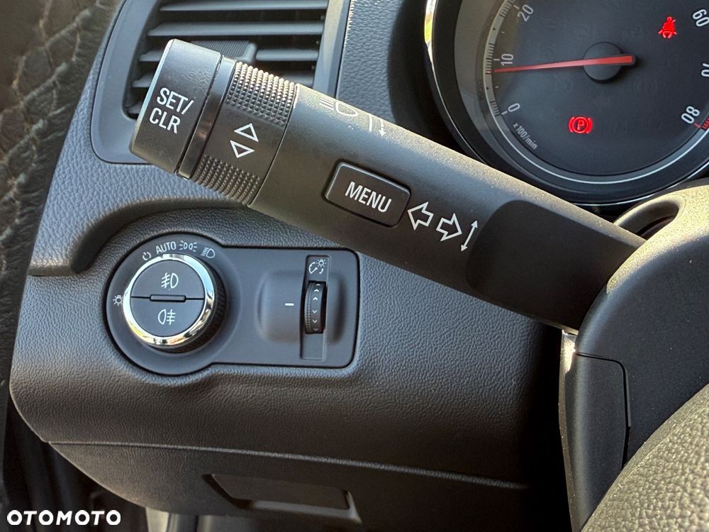 Opel Insignia 2.0 Turbo Automatik - 14