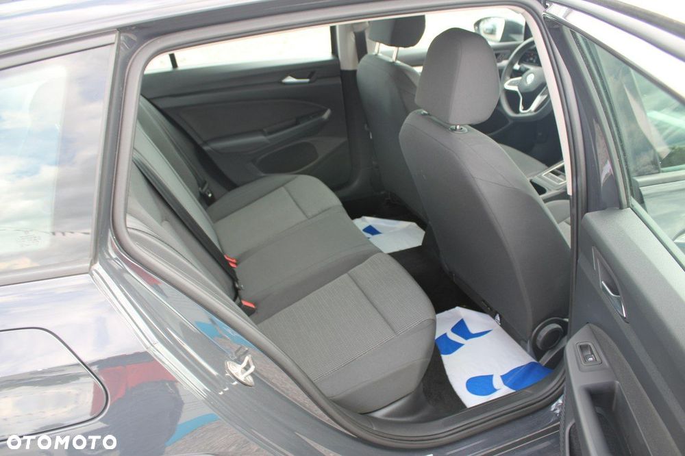 Volkswagen Golf - 25