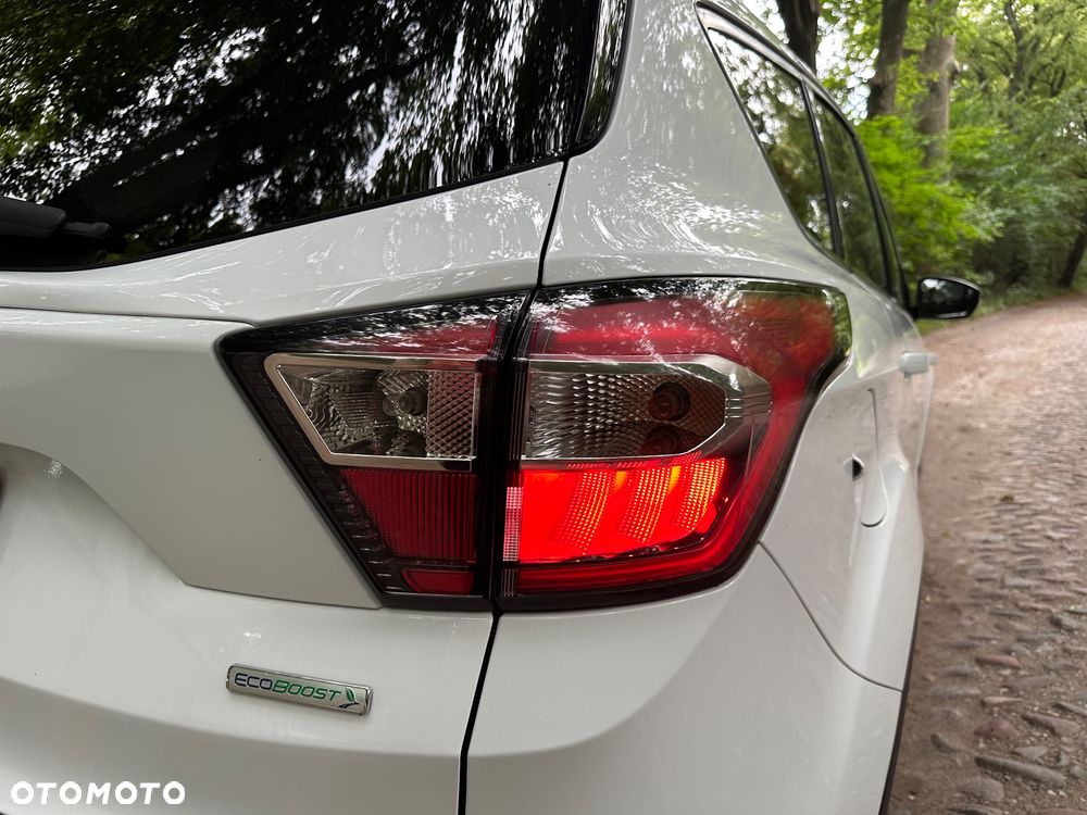 Ford Kuga 1.5 EcoBoost 2x4 Cool & Connect - 26