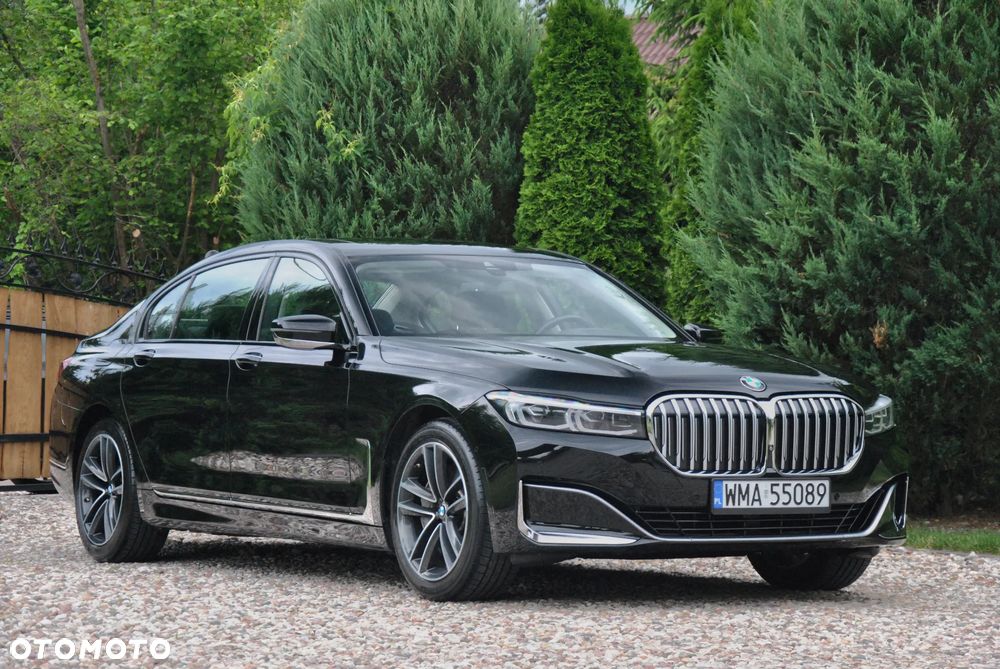 BMW Seria 7 750Li xDrive - 11