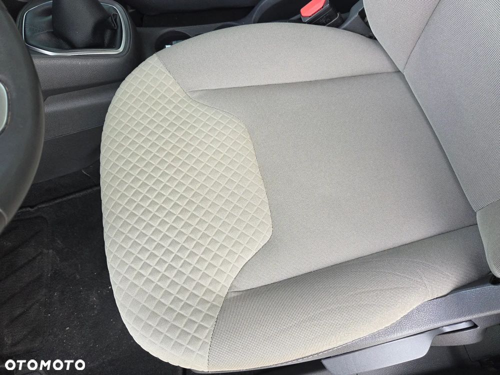 Ford Tourneo Courier 1.5 TDCi Ambiente - 25