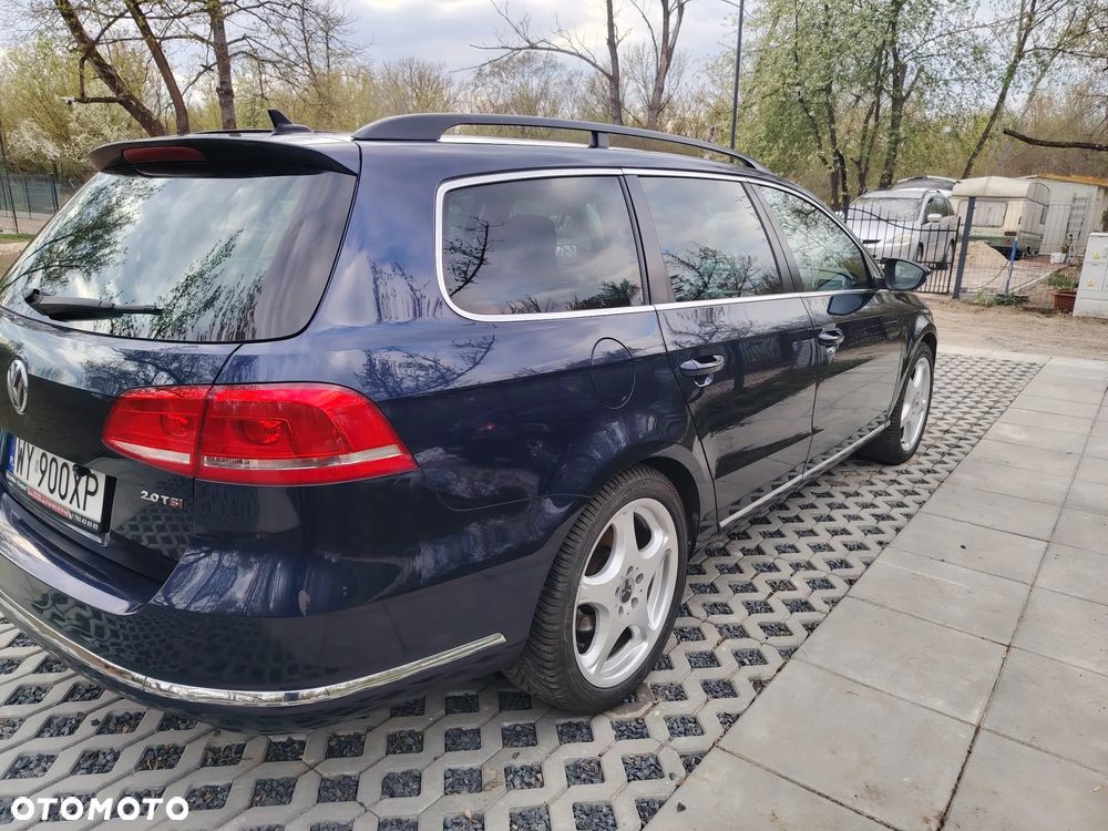 Volkswagen Passat - 8