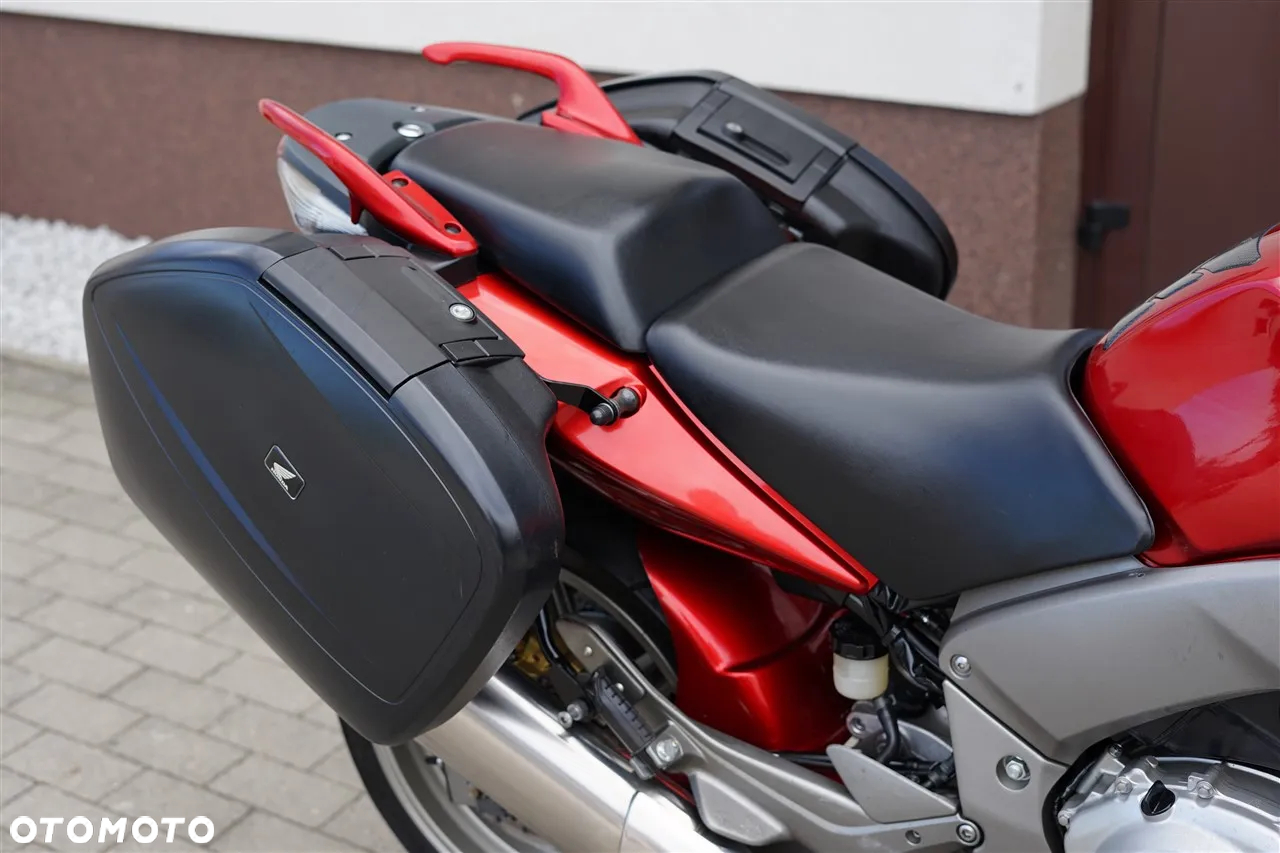 Honda CBF - 4