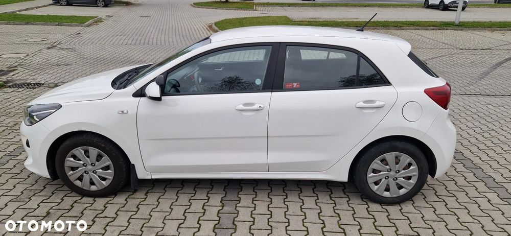 Kia Rio 1.2 M - 8