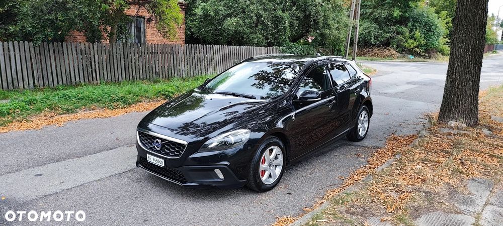 Volvo V40 Cross Country - 19