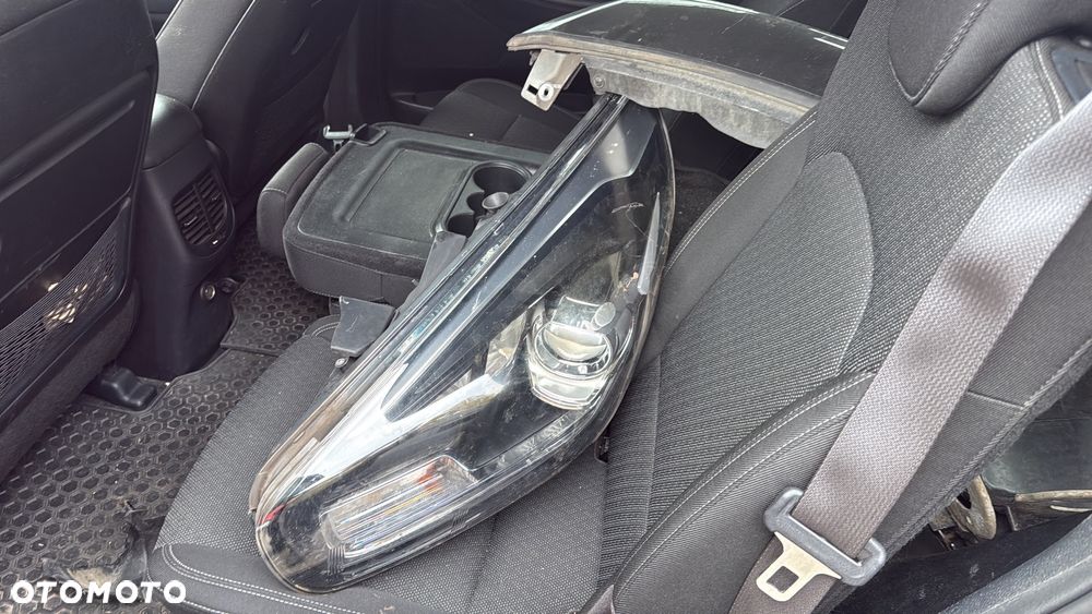 Kia Carens 2.0 GDI Automatik Edition 7 - 27