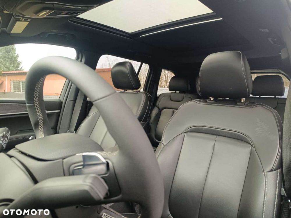 Jeep Grand Cherokee - 5