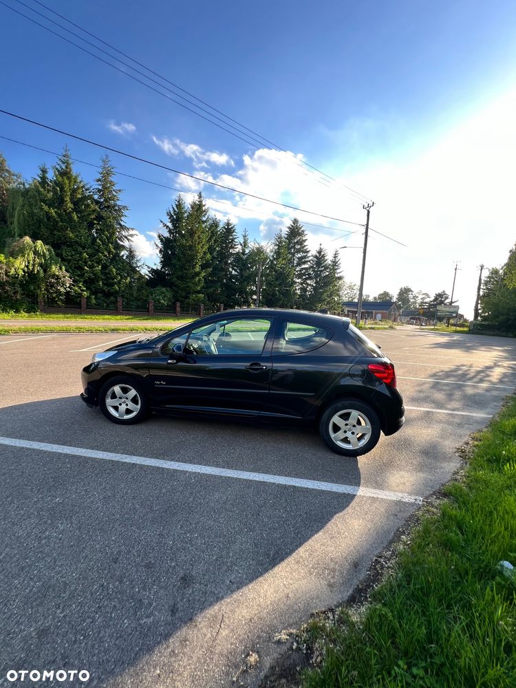 Peugeot 207 - 6