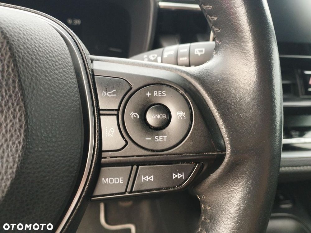 Toyota Corolla 1.8 Hybrid Comfort - 22