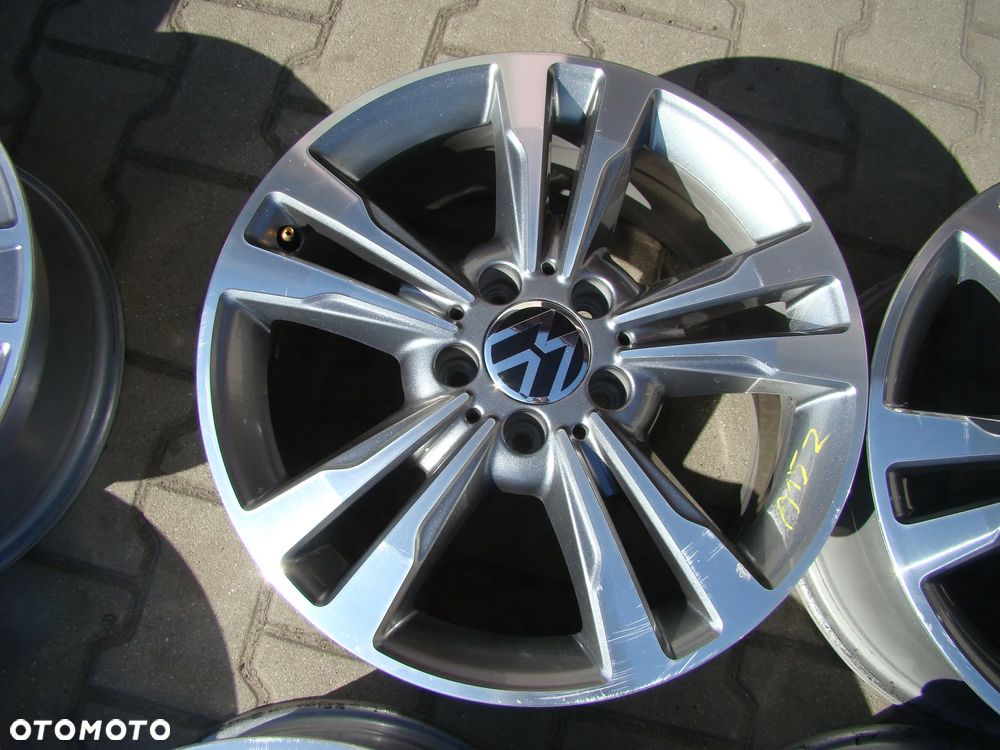 a152 5x112 VW Golf V VI VII VIII Plus Jetta Touran Caddy Passat B6 B7 7jx17 - 4