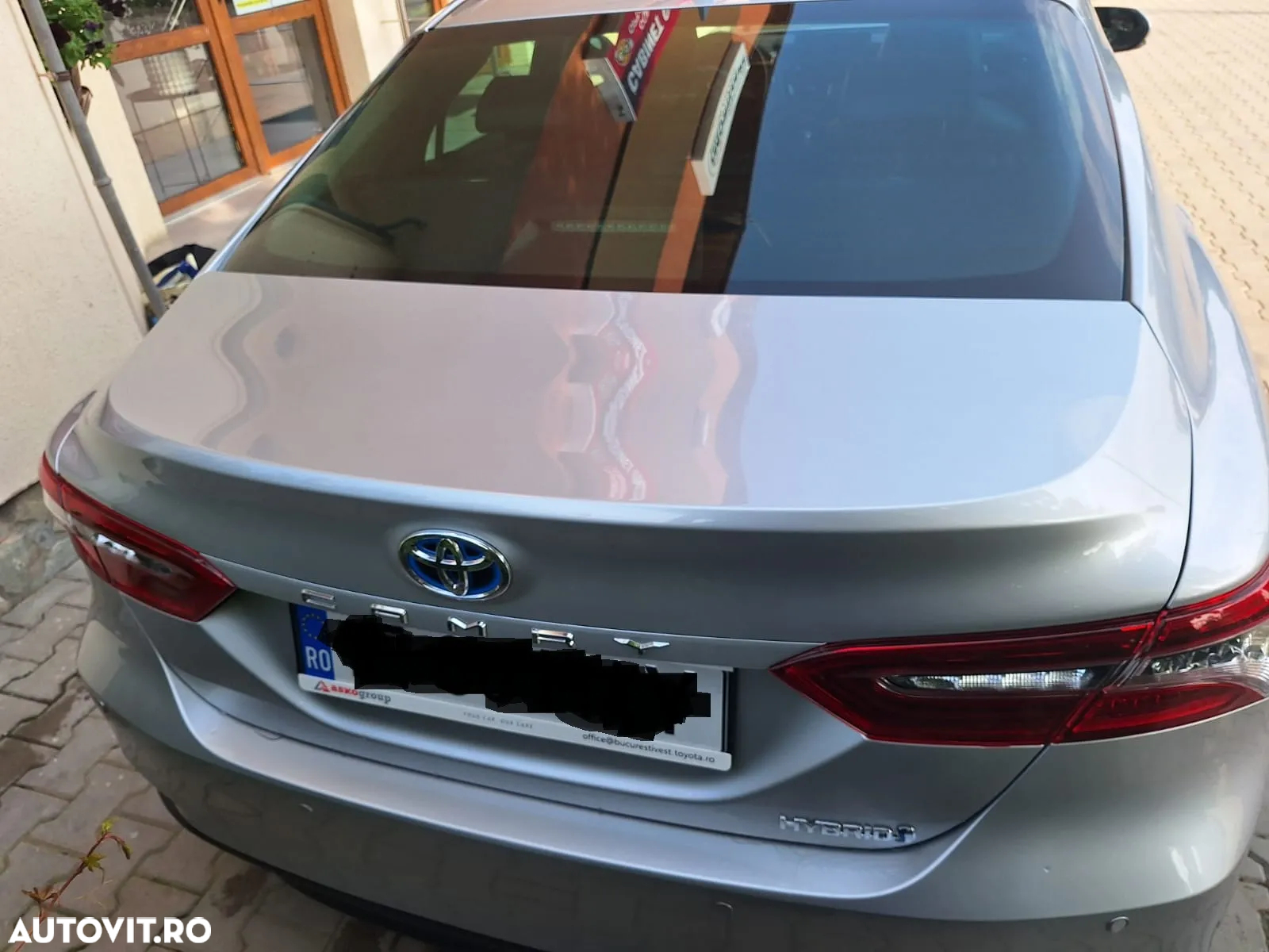 Toyota Camry - 12