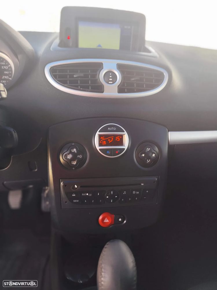 Renault Clio Break 1.5 dCi Dynamique S - 26