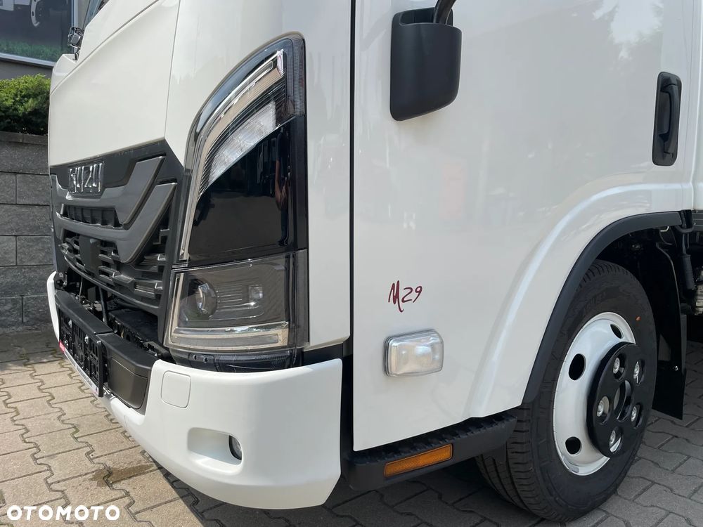 Isuzu M29 MY2025 - 17