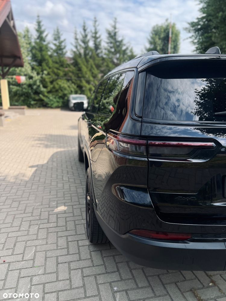 Jeep Grand Cherokee - 13