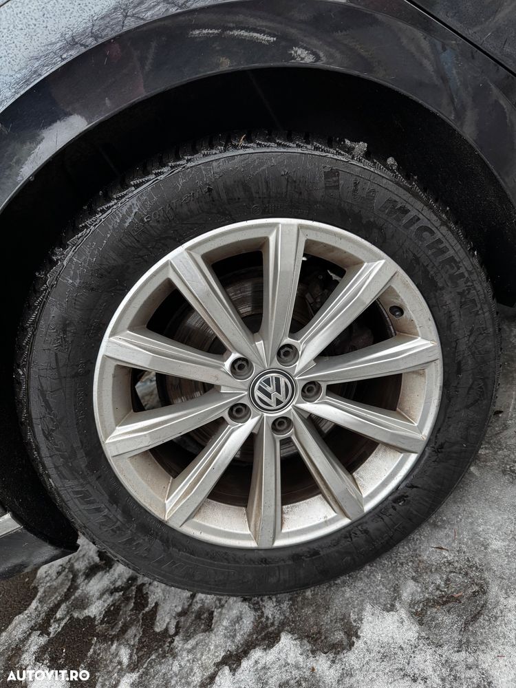 Volkswagen Passat - 12