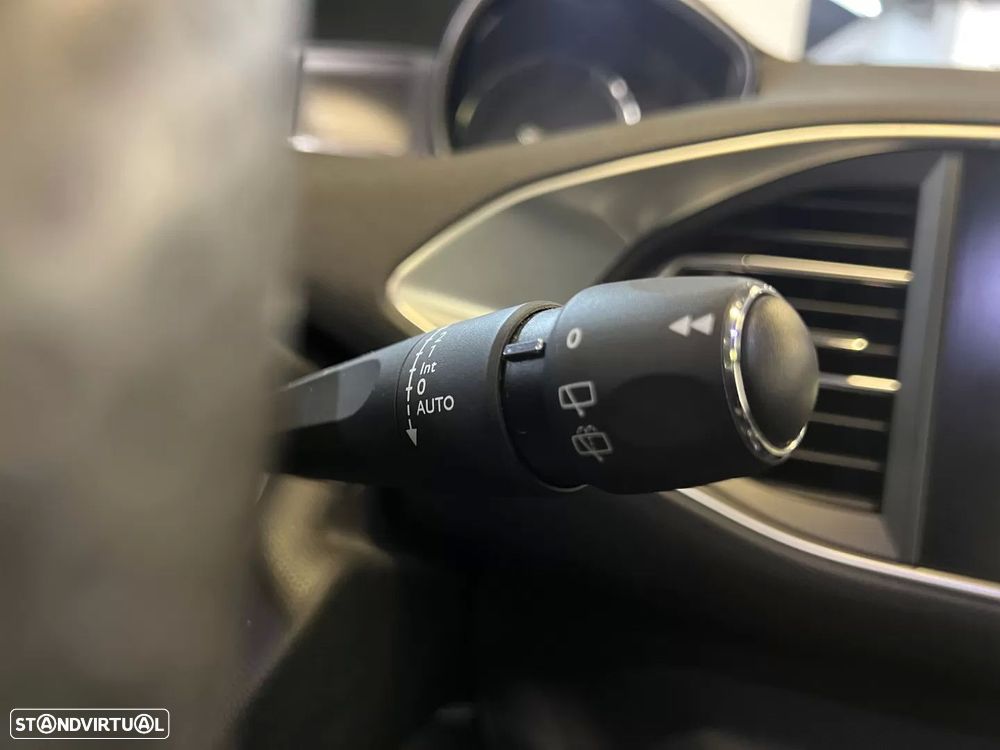 Peugeot 308 1.2 PureTech GT Line - 44