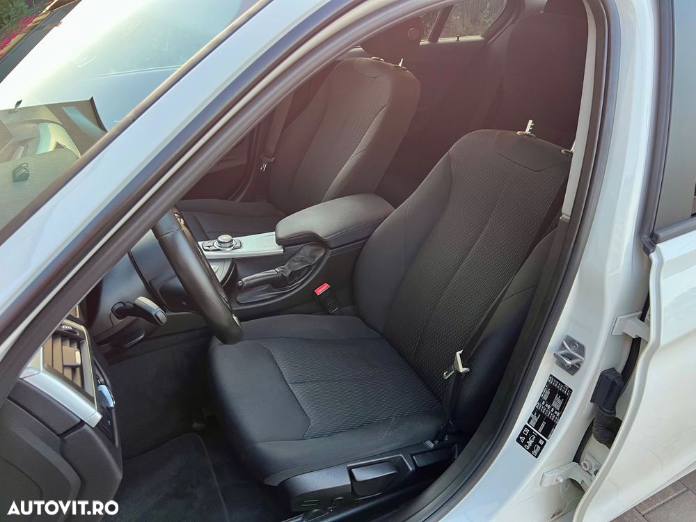 BMW Seria 3 320d Aut. xDrive Edition Luxury Line Purity - 29