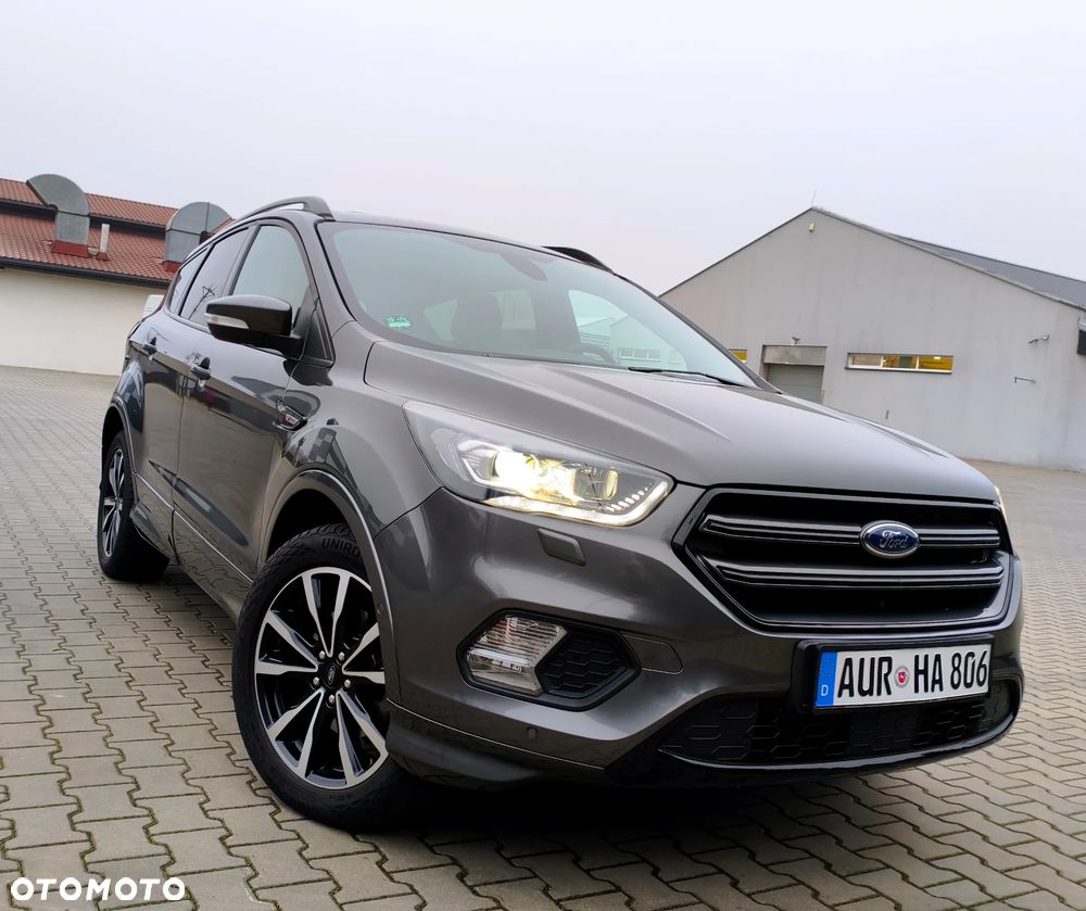 Ford Kuga 1.5 EcoBoost 2x4 ST-Line - 22