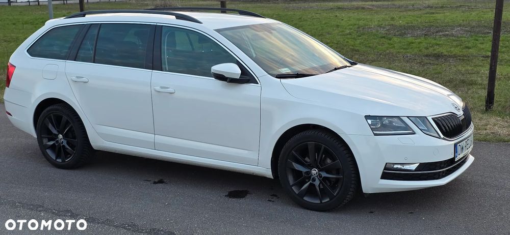 Skoda Octavia 1.6 TDI SCR Style DSG - 4