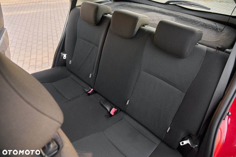Toyota Yaris Hybrid 100 Premium EU6 - 26
