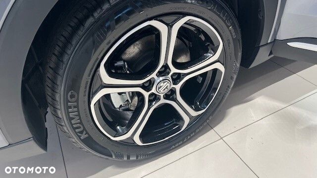 MG ZS Hybrid+ - 33