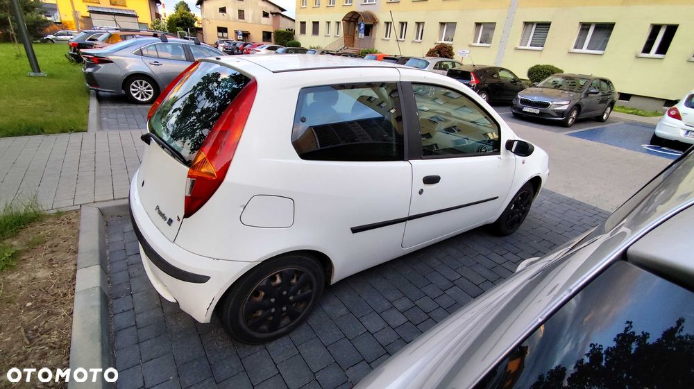Fiat Punto - 4